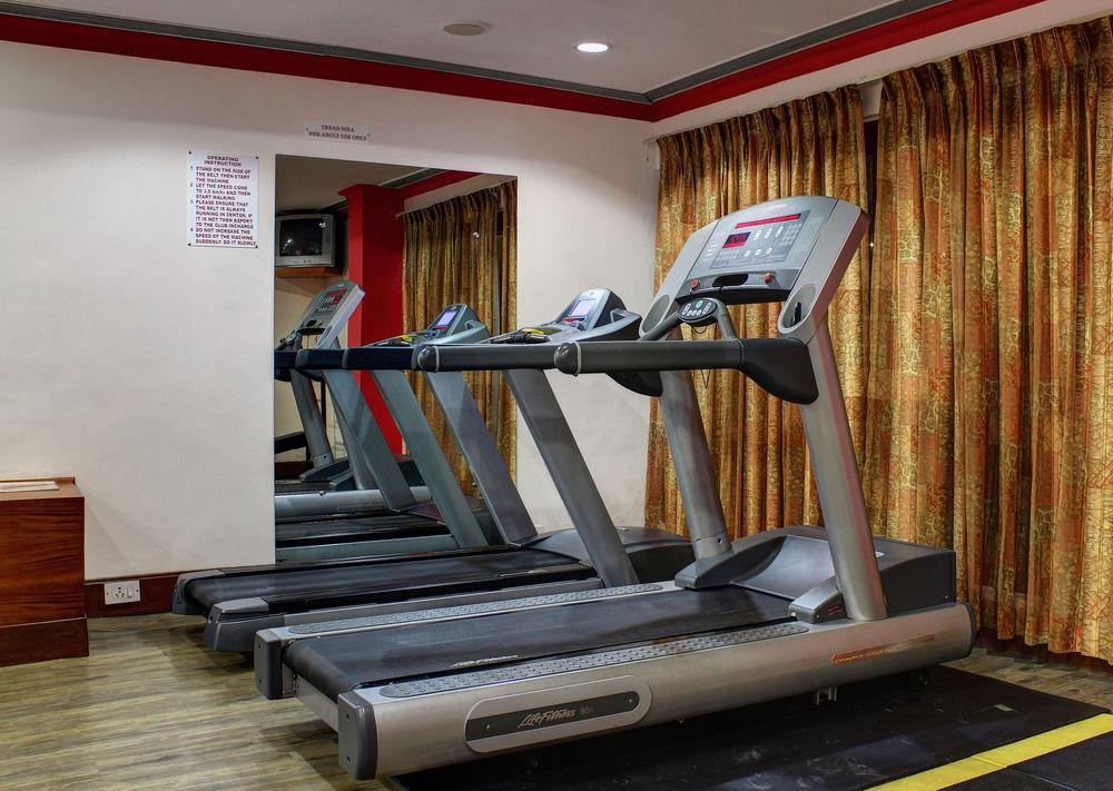 Hotel The Ummed Ahmedabad Airport Zewnętrze zdjęcie