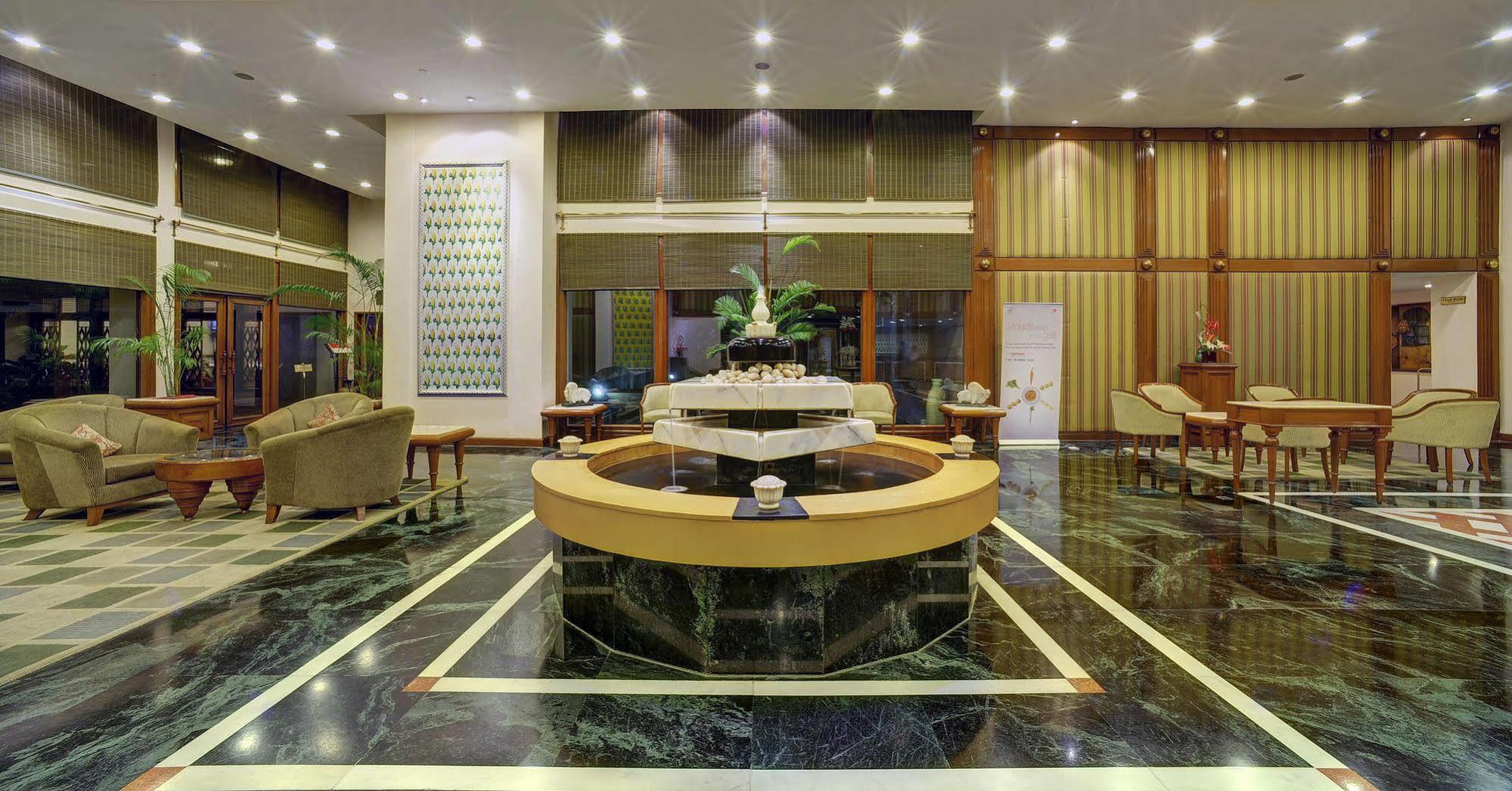 Hotel The Ummed Ahmedabad Airport Zewnętrze zdjęcie