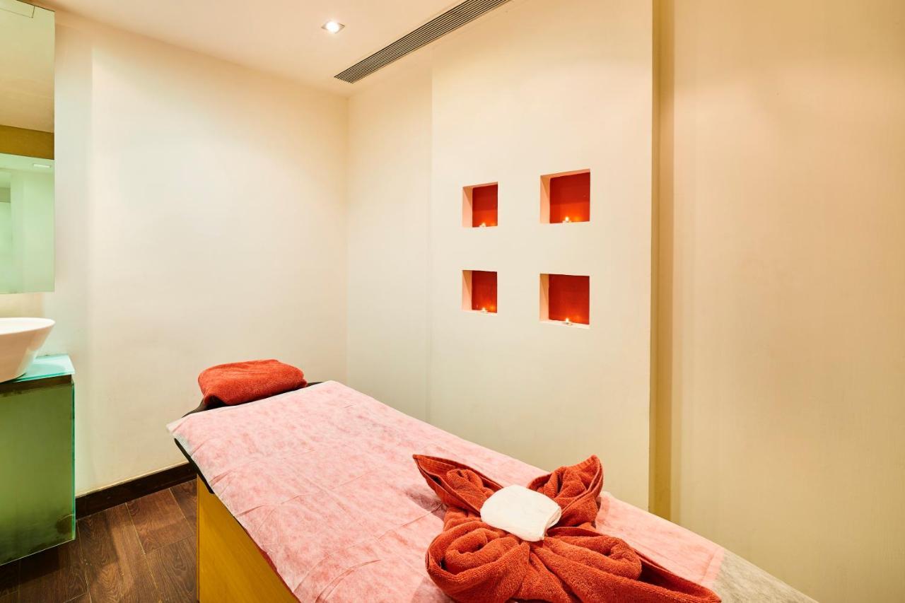 Hotel The Ummed Ahmedabad Airport Zewnętrze zdjęcie
